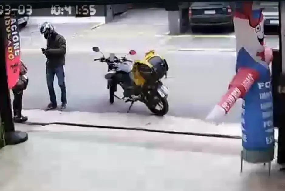 Assalto em frente ao Consulado dos EUA em São Paulo termina em tiroteio