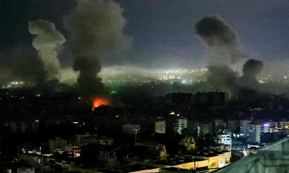 Ataques do Irã a infraestruturas do Golfo elevam preço do petróleo