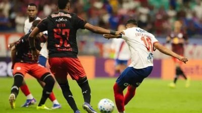Bahia supera Bragantino na Fonte Nova e encosta na liderança do Brasileirão