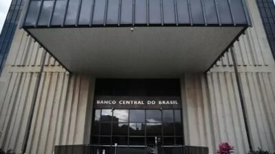 BC corta Selic para 14,75% em meio a incertezas do Oriente Médio