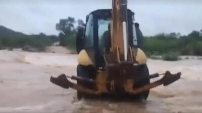 Chuvas deixam comunidades ilhadas e complicam acesso a hemodiálise na Bahia