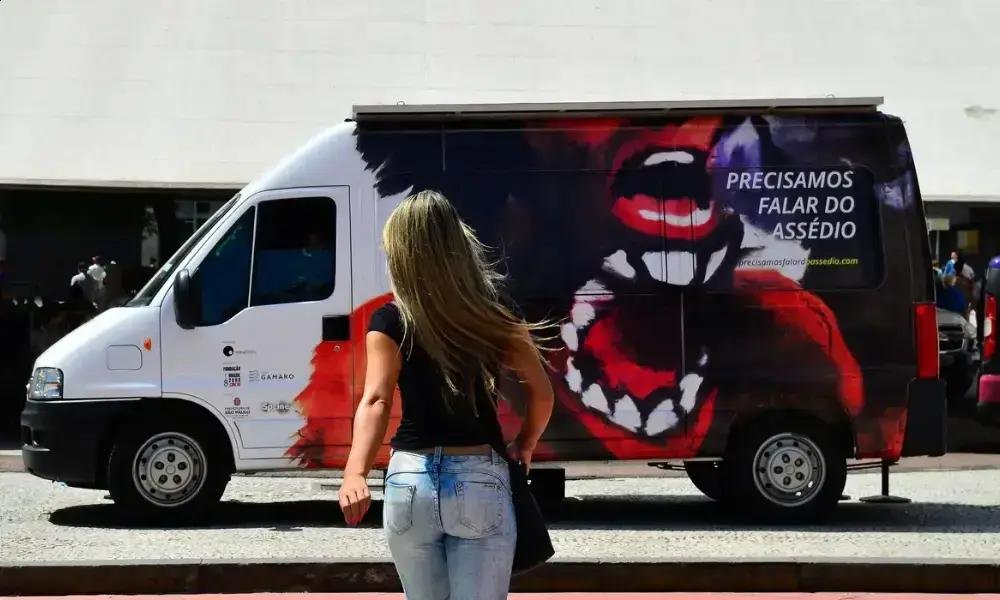 Como denunciar assédio moral e sexual no trabalho: passo a passo