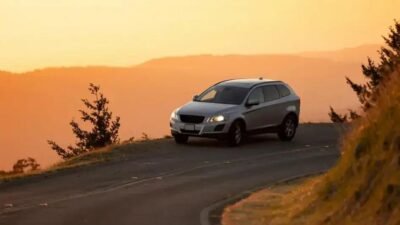 Como o calor do verão acelera a deterioração da bateria do seu carro