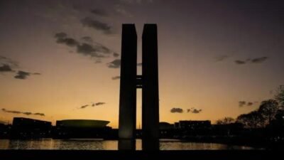 Congresso deve adiar votação de PECs sensíveis para 2027, diz Câmara