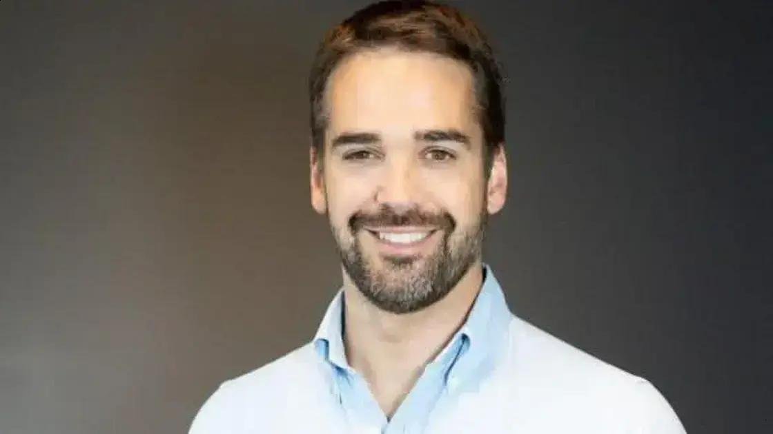 Eduardo Leite oficializa pré-candidatura e apresenta manifesto ao Brasil