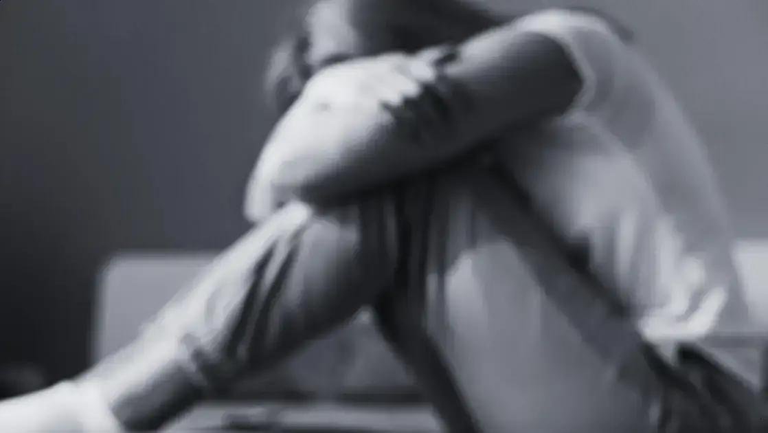 Ex-BBB Amanda Djehdian relata perda de gêmeos e desabafa sobre a dor