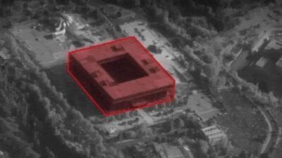 Força Aérea de Israel atinge sede da TV estatal do Irã em Teerã