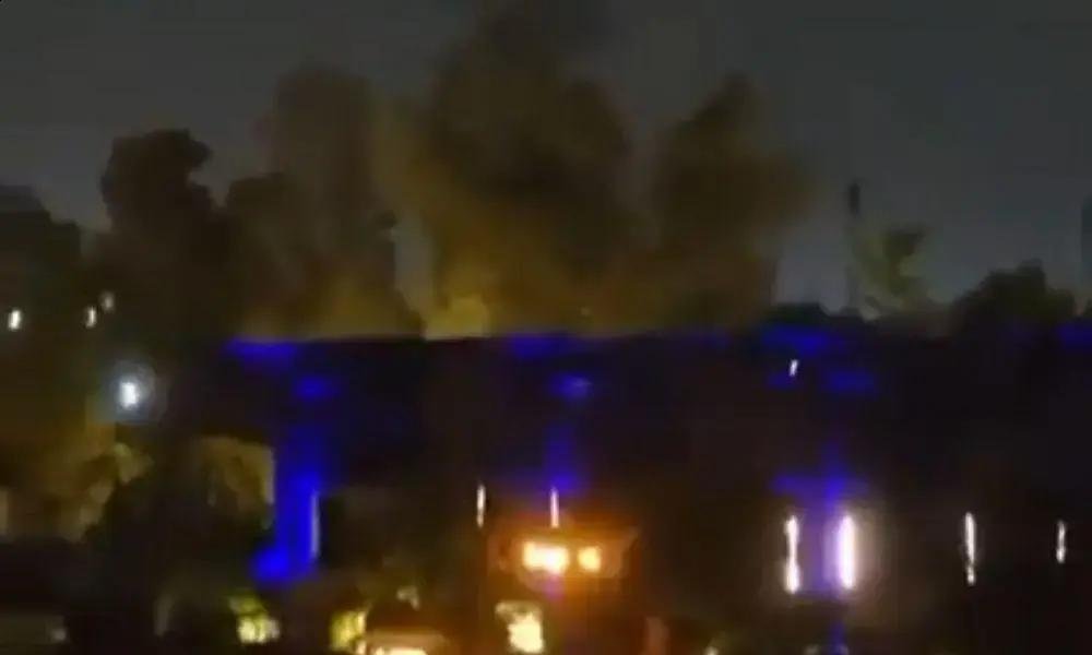 Incêndio após ataque com drones atinge embaixada americana em Riade