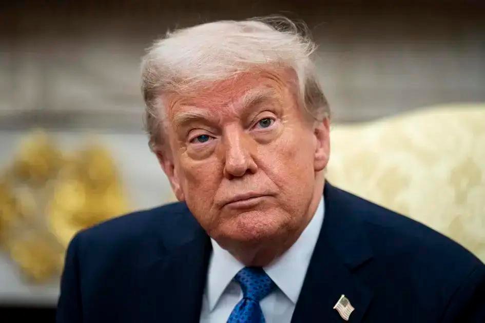 Irã eleva ameaças a EUA e Israel; bancos viram alvos na região