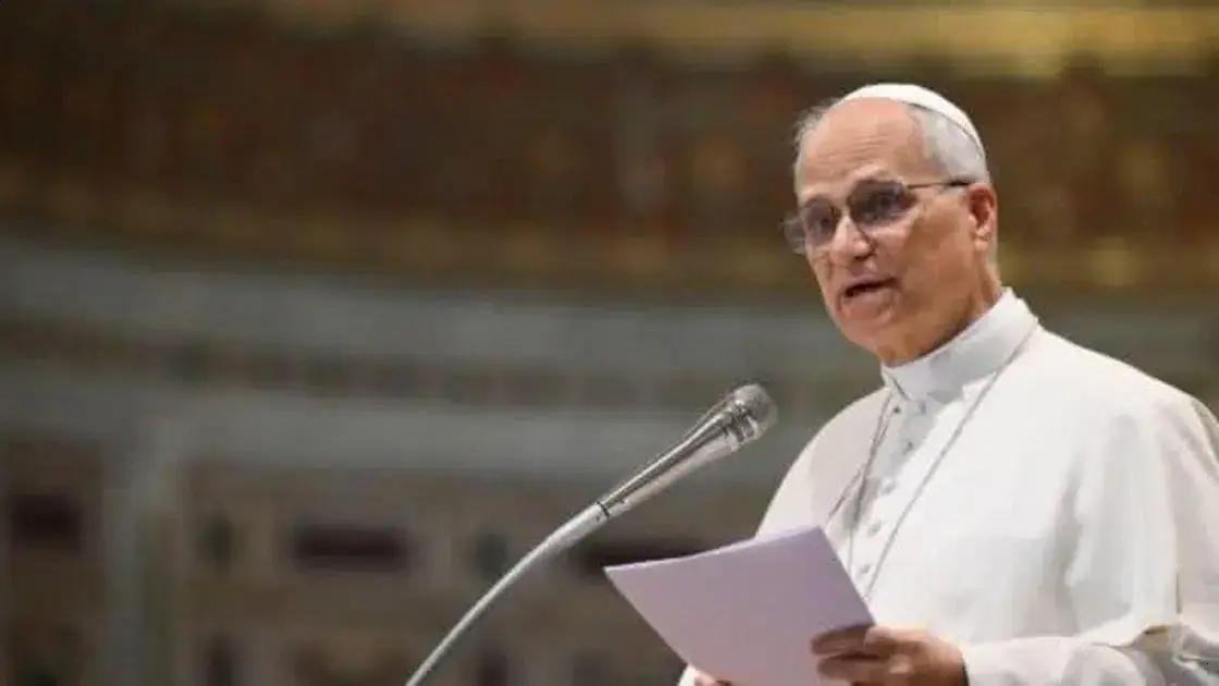 Papa Leão XIV pede paz após ataque ao Irã e apela à diplomacia