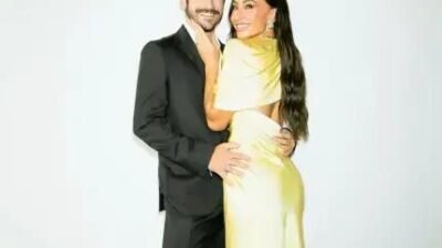 Sabrina Sato mostra buquê e carta de Nicolas Prattes ao celebrar 2 anos