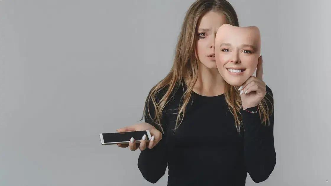 Saúde mental feminina na era digital: pressão estética e redes sociais