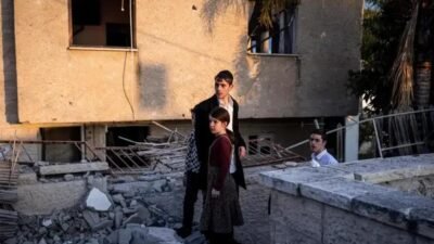 Sirenes e explosões em Jerusalém após disparo de mísseis iranianos