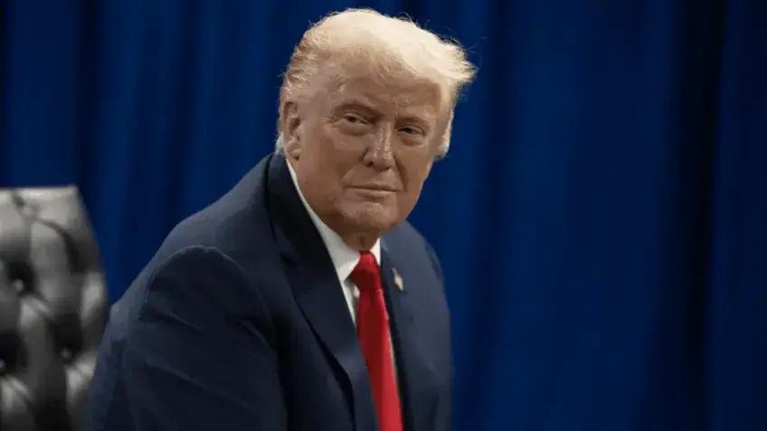 Trump descarta invasão terrestre ao Irã e mantém ataques aéreos