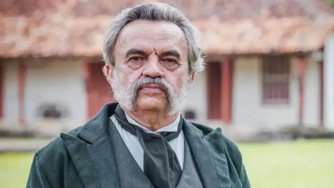 Vídeo mostra prisão de José Dumont após condenação por estupro