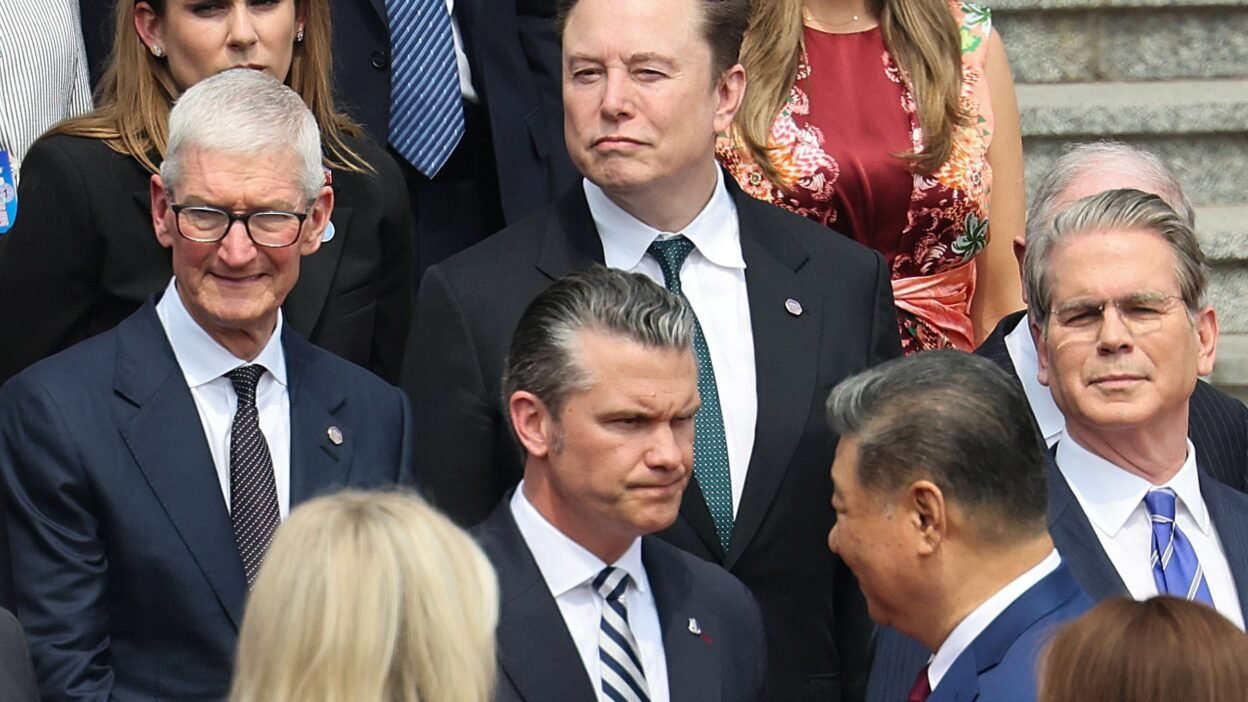 De Musk a Cook: Gigantes da tecnologia marcam encontro de Trump com Xi Jinping