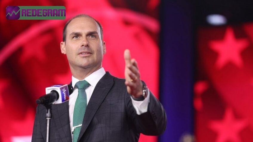 Eduardo Bolsonaro nega apoio financeiro em produção de filme sobre seu pai