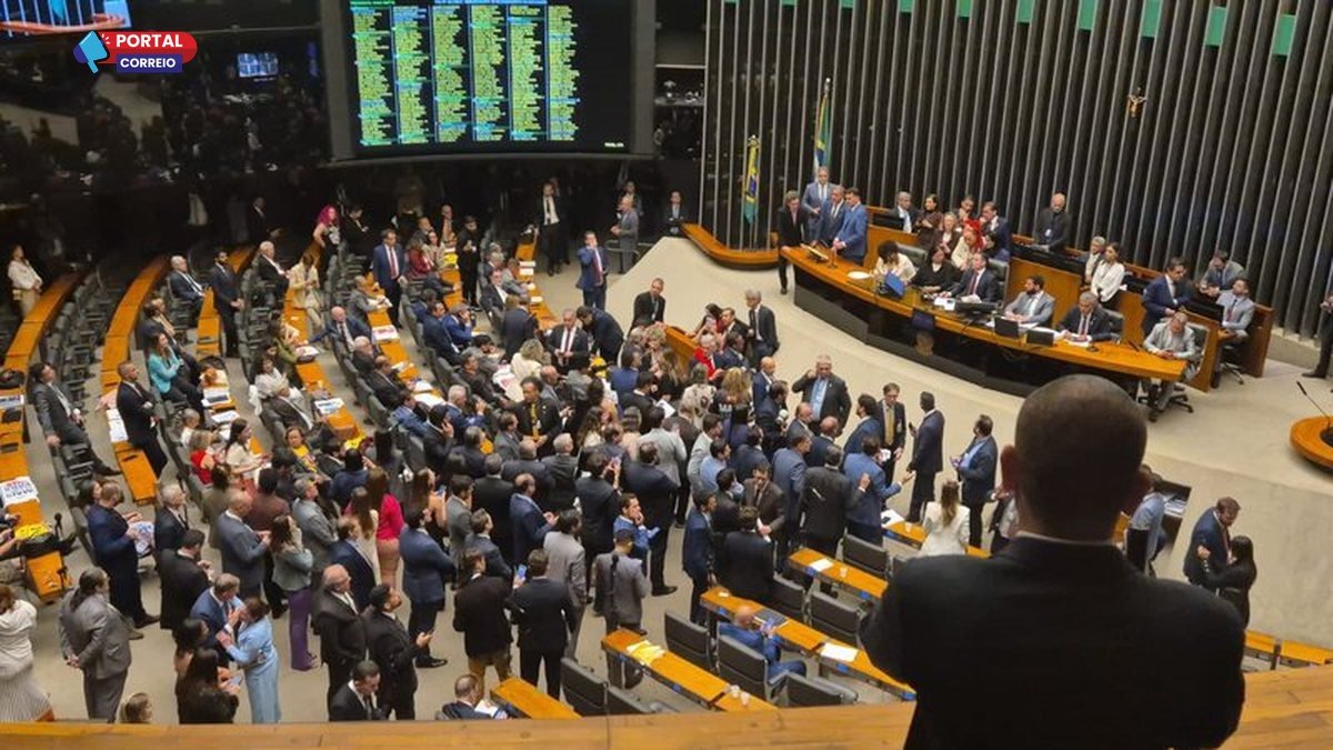Fim da escala 6x1: veja como votaram os deputados baianos na Câmara
