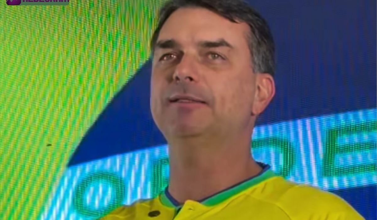Flávio Bolsonaro associa Lula ao diabo e dispara sobre eleição de outubro