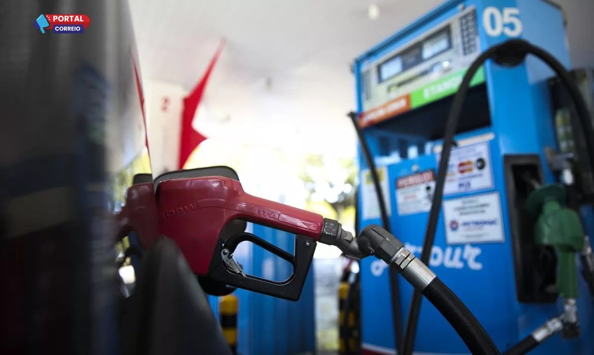 Governo confirma subvenção de R$ 0,44 por litro de gasolina no Brasil