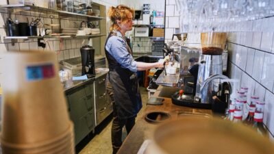 Inteligência Artificial gerente: o café inusitado em Estocolmo