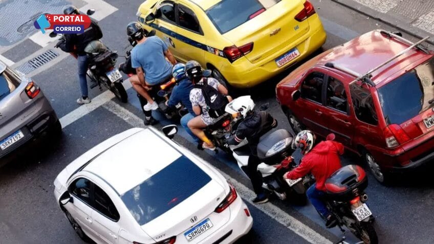 Mortes por motos disparam e revelam perigos da economia de apps no Brasil