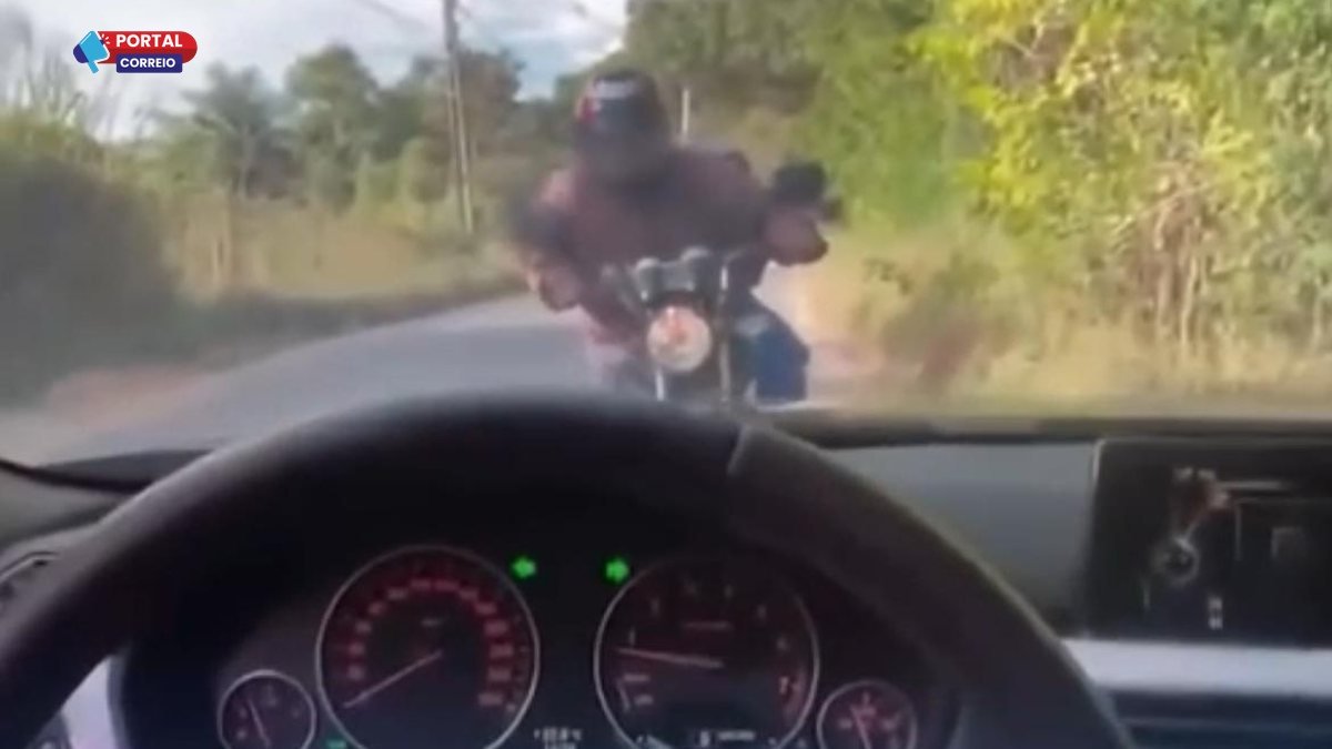 Motociclista se emociona após motorista evitar acidente grave; veja o vídeo