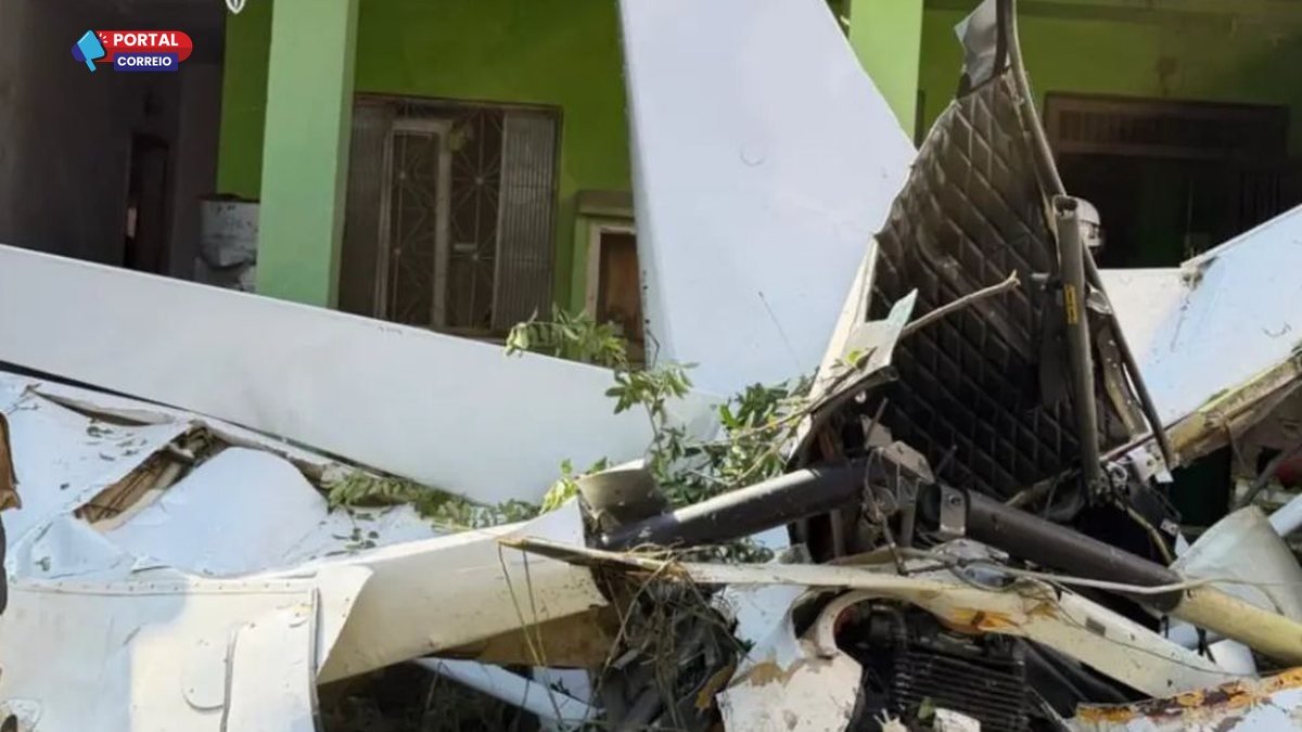 Piloto morre após avião cair sobre casa em Nova Iguaçu; veja o que se sabe