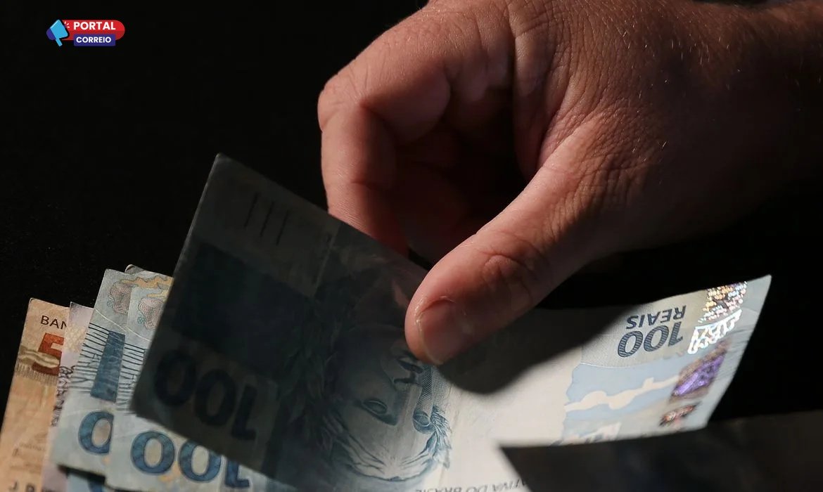 Restituição IR: Receita Federal libera o maior lote da história hoje