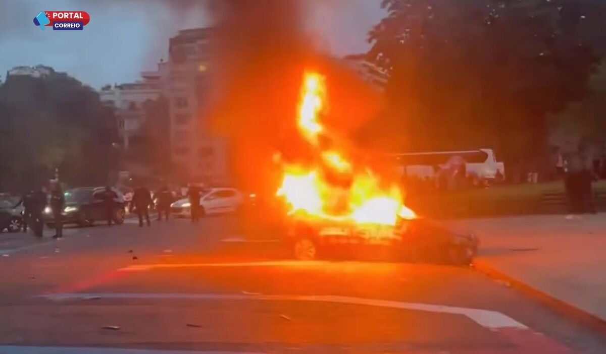 Título do PSG na Champions League termina em confusão e incêndios em Paris