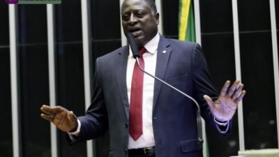 Vazamento de Dados: Deputado aciona STF sobre caso Flávio Bolsonaro e Vorcaro